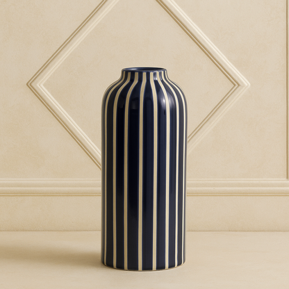 🪻 Striava – Elegance Striped Ceramic Vase