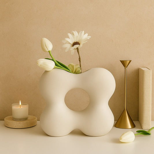 Foma Loop Ceramic Vase